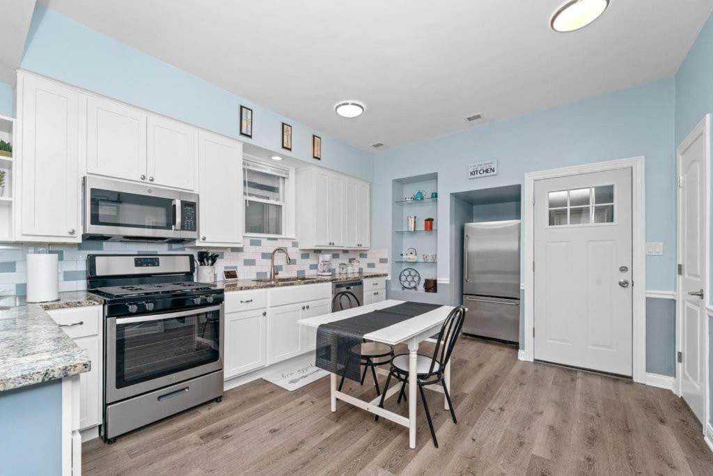 שיקגו Cozy, Top-Floor 3Br Loft With Balcony In West Town מראה חיצוני תמונה