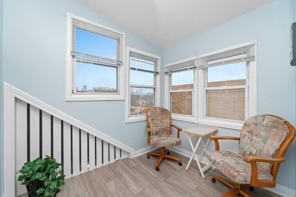 שיקגו Cozy, Top-Floor 3Br Loft With Balcony In West Town מראה חיצוני תמונה